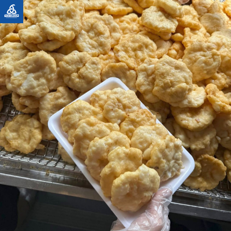 Khay chả mực Hạ Long chiên sẵn vàng ươm hấp dẫn