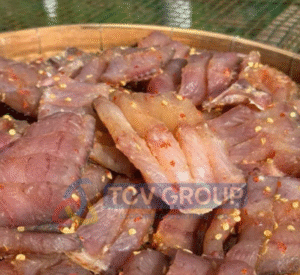 Cá lóc phi lê miếng tươi ướp gia vị phơi nắng