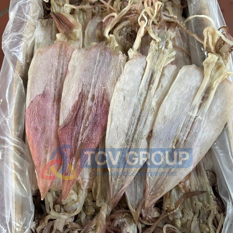 Mực khô size 28-30 con màu tự nhiên