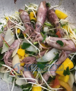 Mực hấp thuyền trộn salad