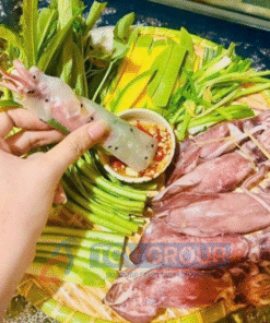 Mực ống câu cuốn bánh tráng